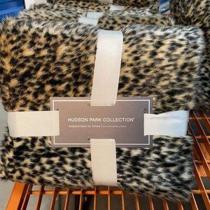 NWT Hudson Park Collection Leopard 50x70" Faux Fur Throw - Brown Black - Sealed